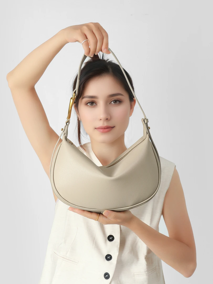 真皮小众设计师高级感腋下包月亮包2025新款法式百搭单肩包包女包