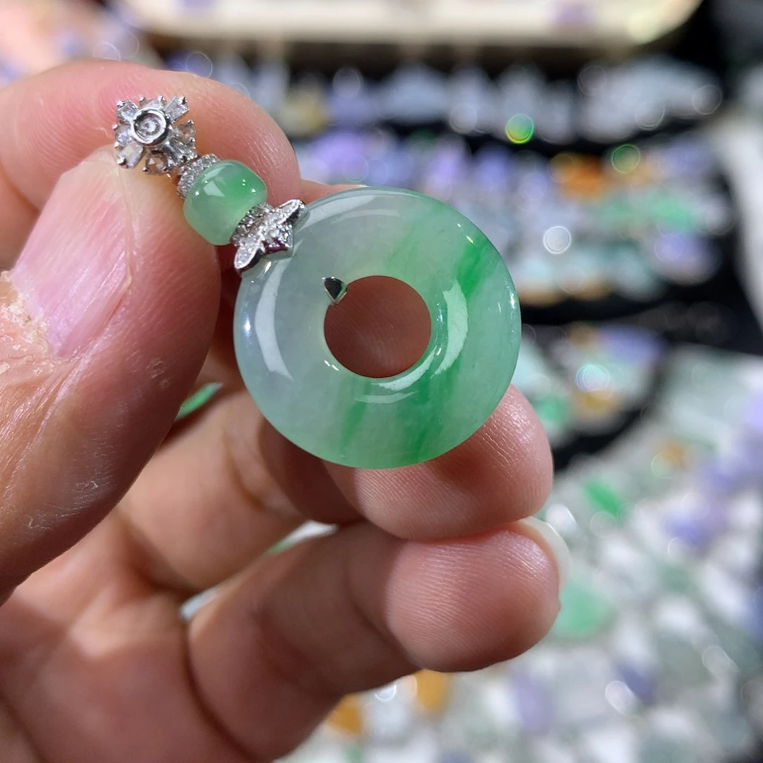 翡翠18K金镶嵌吊坠(不含链)