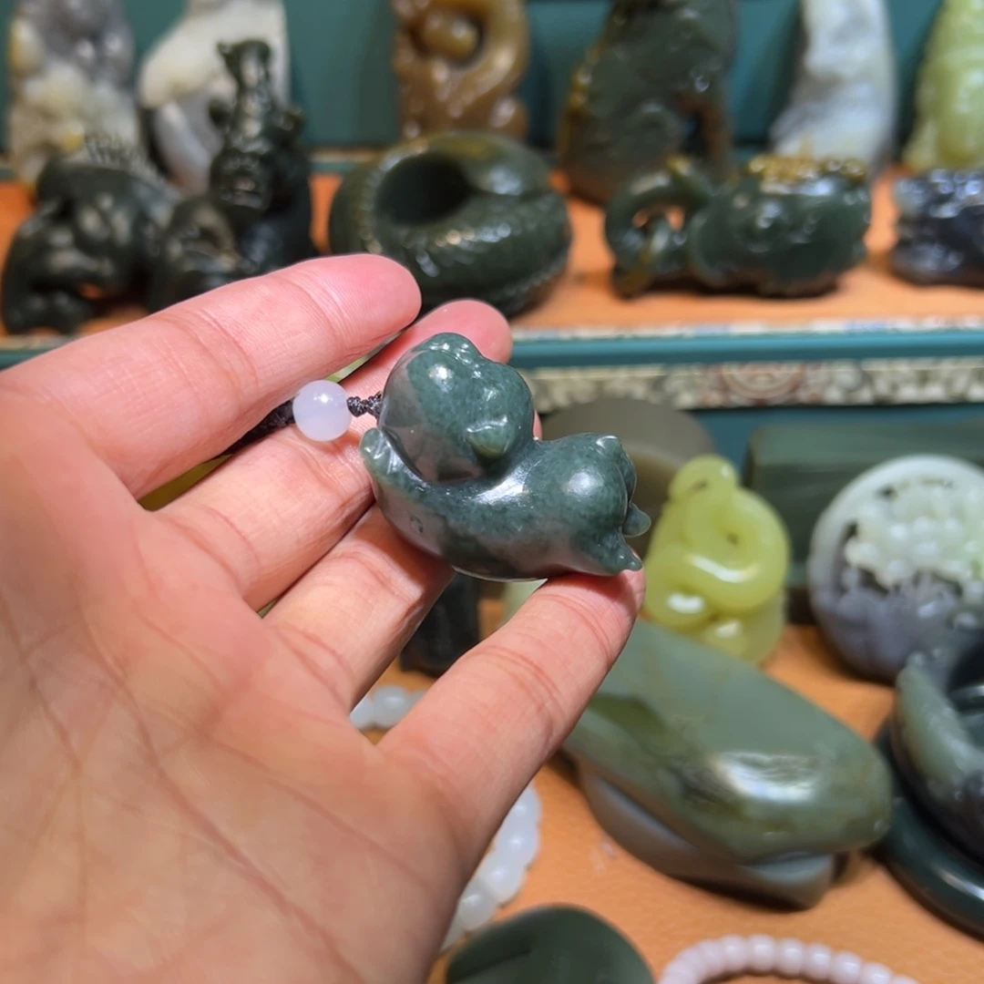 和田玉足银镶嵌挂件