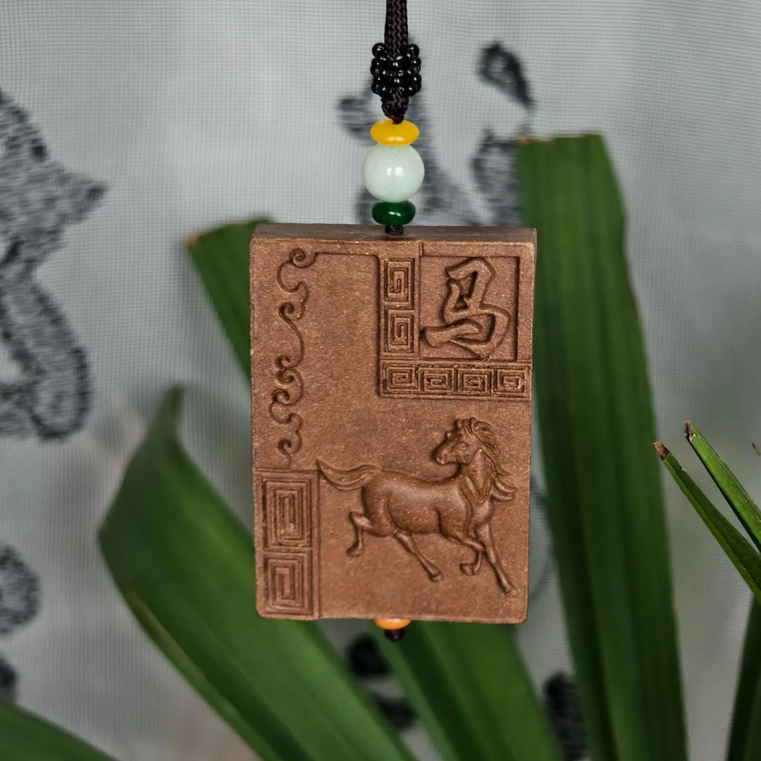 午马生肖香牌非遗手工挂坠合香摆件百搭吊坠送礼佛牌古法制作