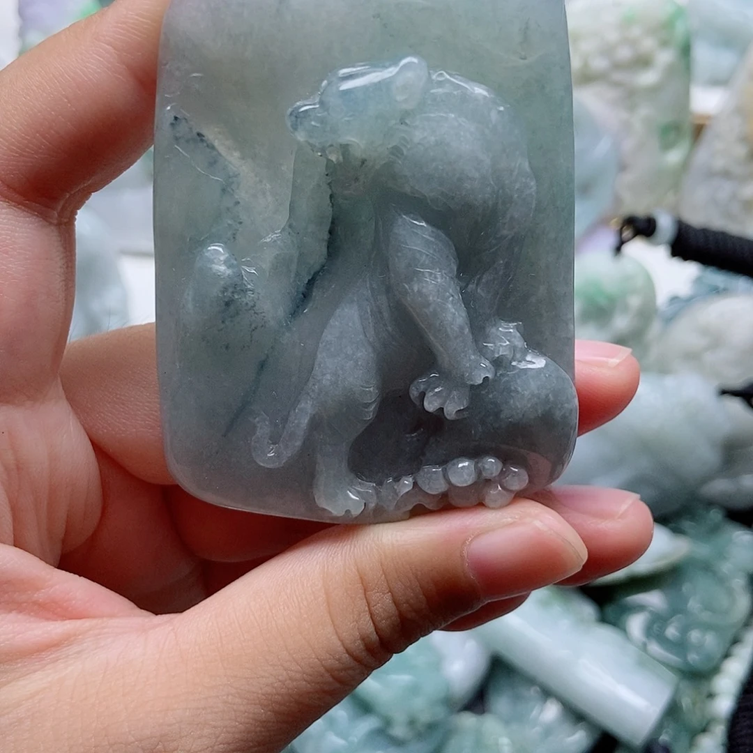 翡翠未镶嵌吊坠(不含链)1
