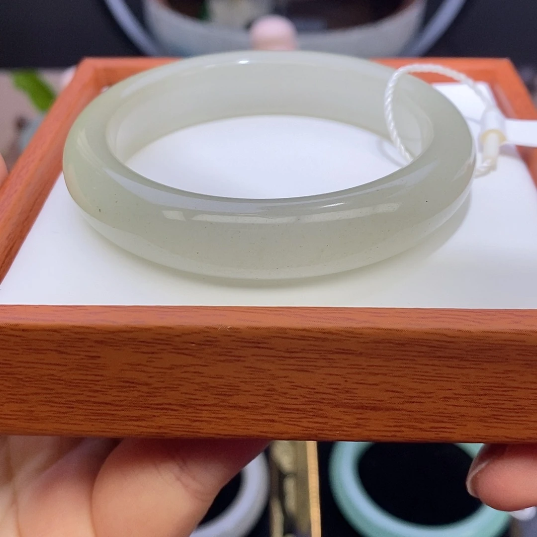 东陵石未镶嵌手镯54