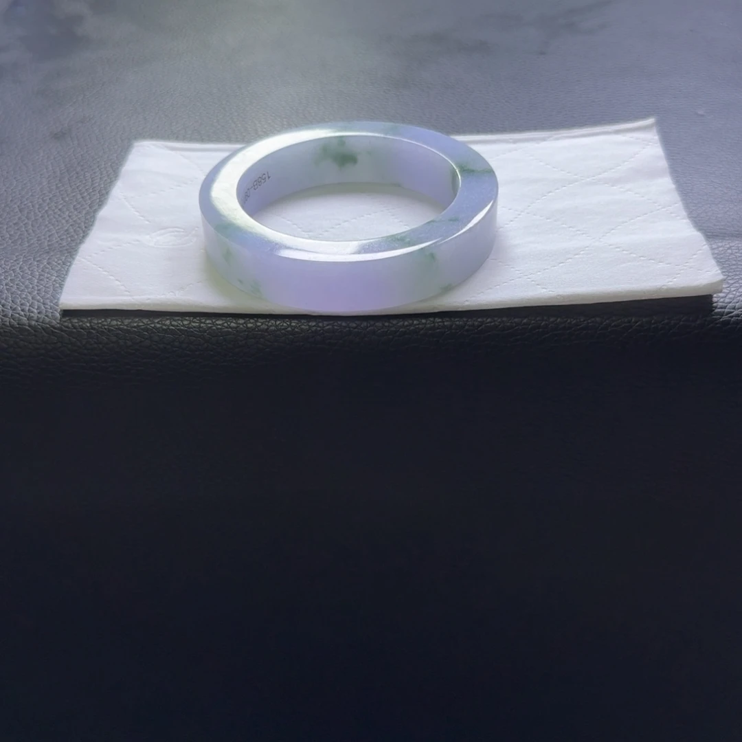 未镶嵌翡翠手镯定制翡翠