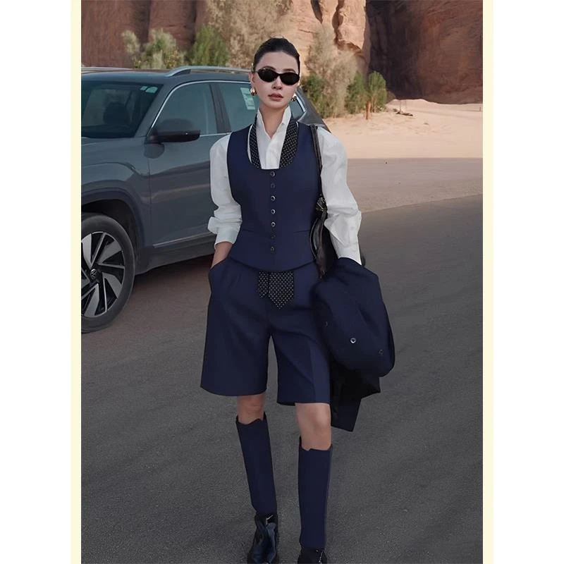 高智感穿搭姐系贵感职业藏青色西装马甲衬衫七分裤三件套装女秋季