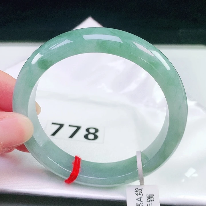 未镶嵌手镯翡翠778