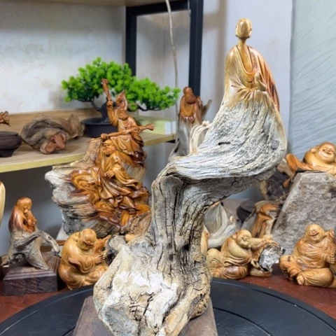 柏木（崖柏）v b b b b b b j n