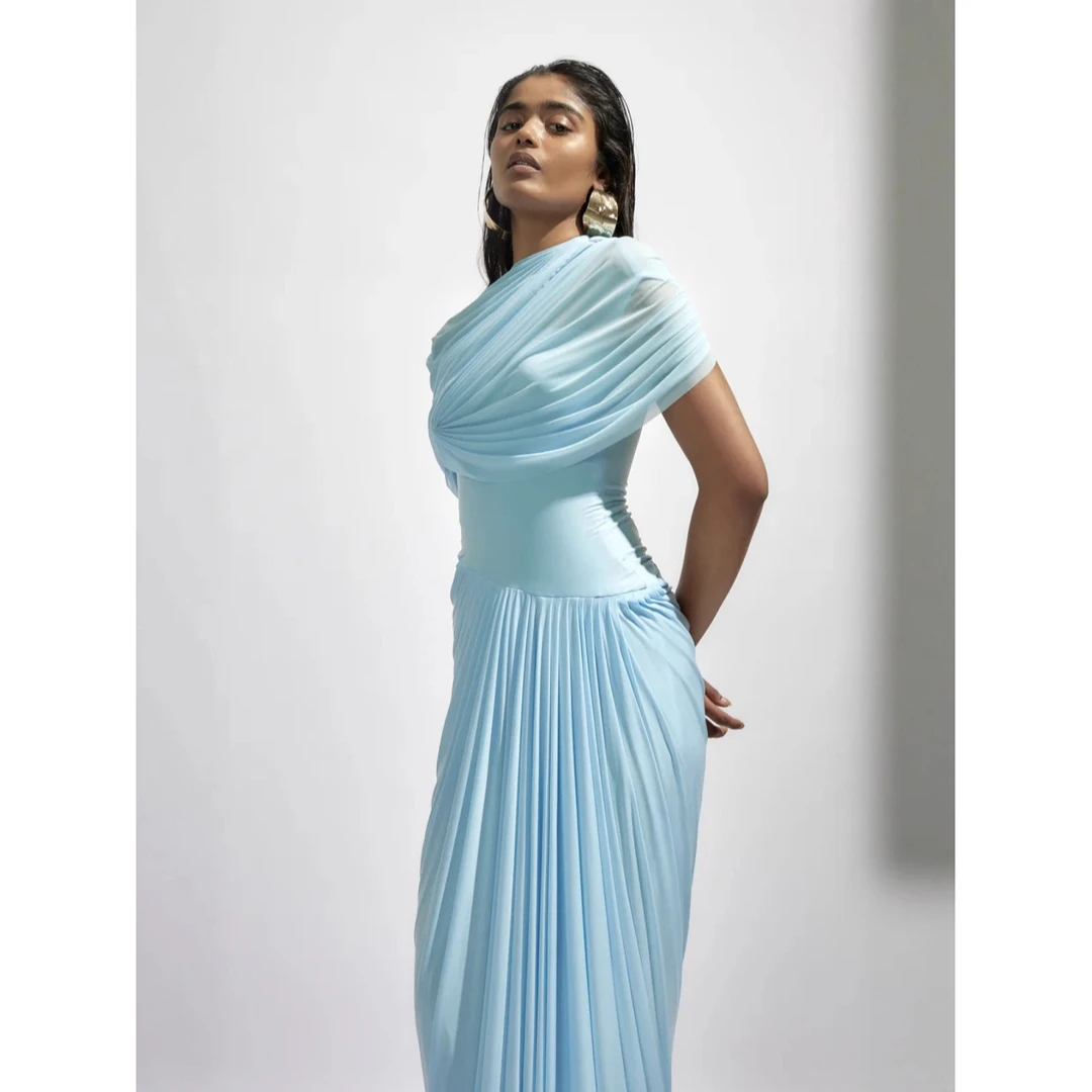 小众设计感新款气质优雅收腰显瘦褶皱礼服蓝色长款越南小众连衣裙