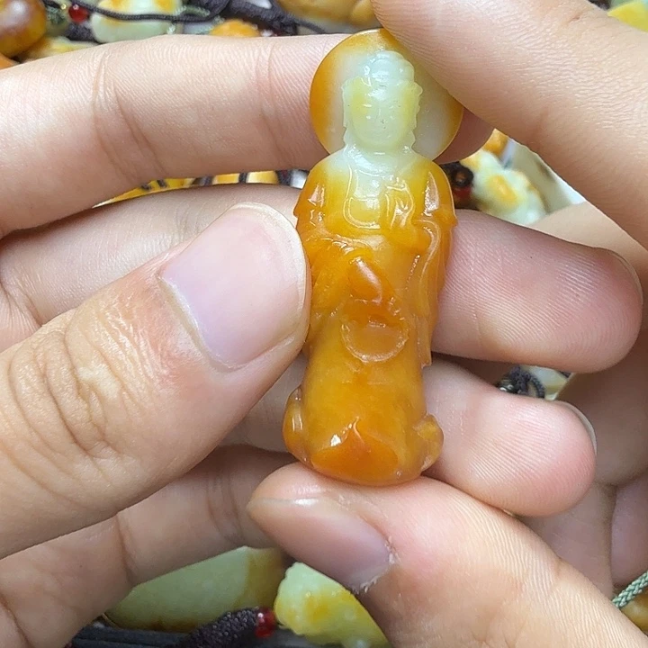 和田玉未镶嵌把件运***坤
