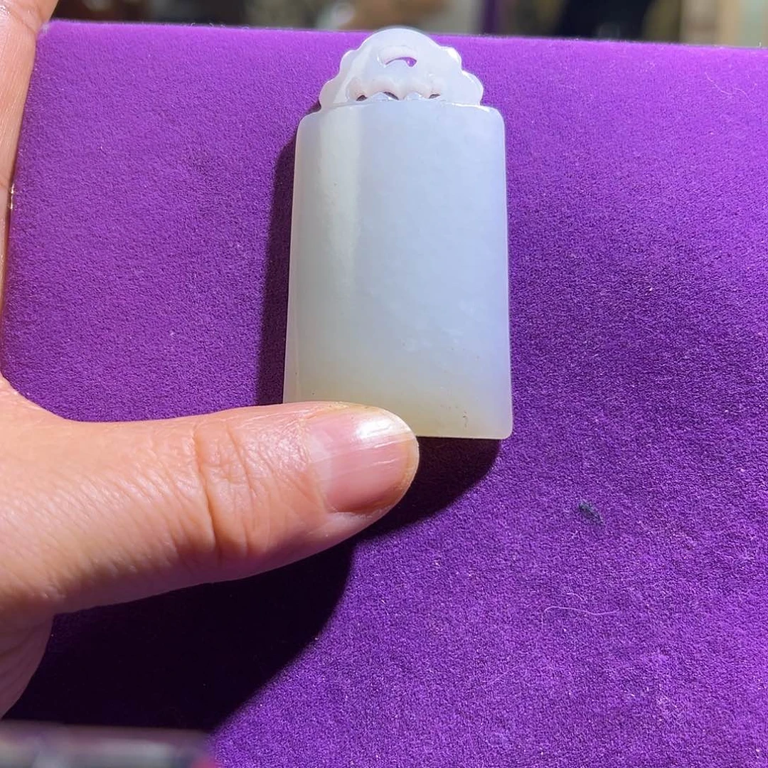 和田玉颈饰未镶嵌～****）