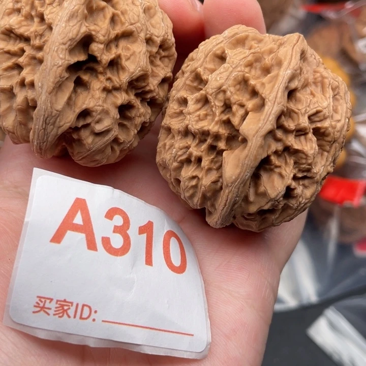 文玩核桃吊坠核桃