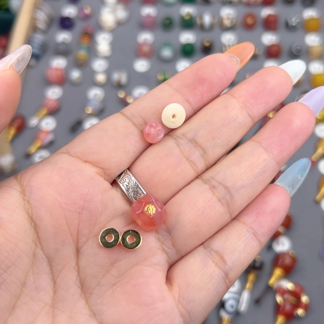 玛瑙/玉髓饰品未镶嵌九**二