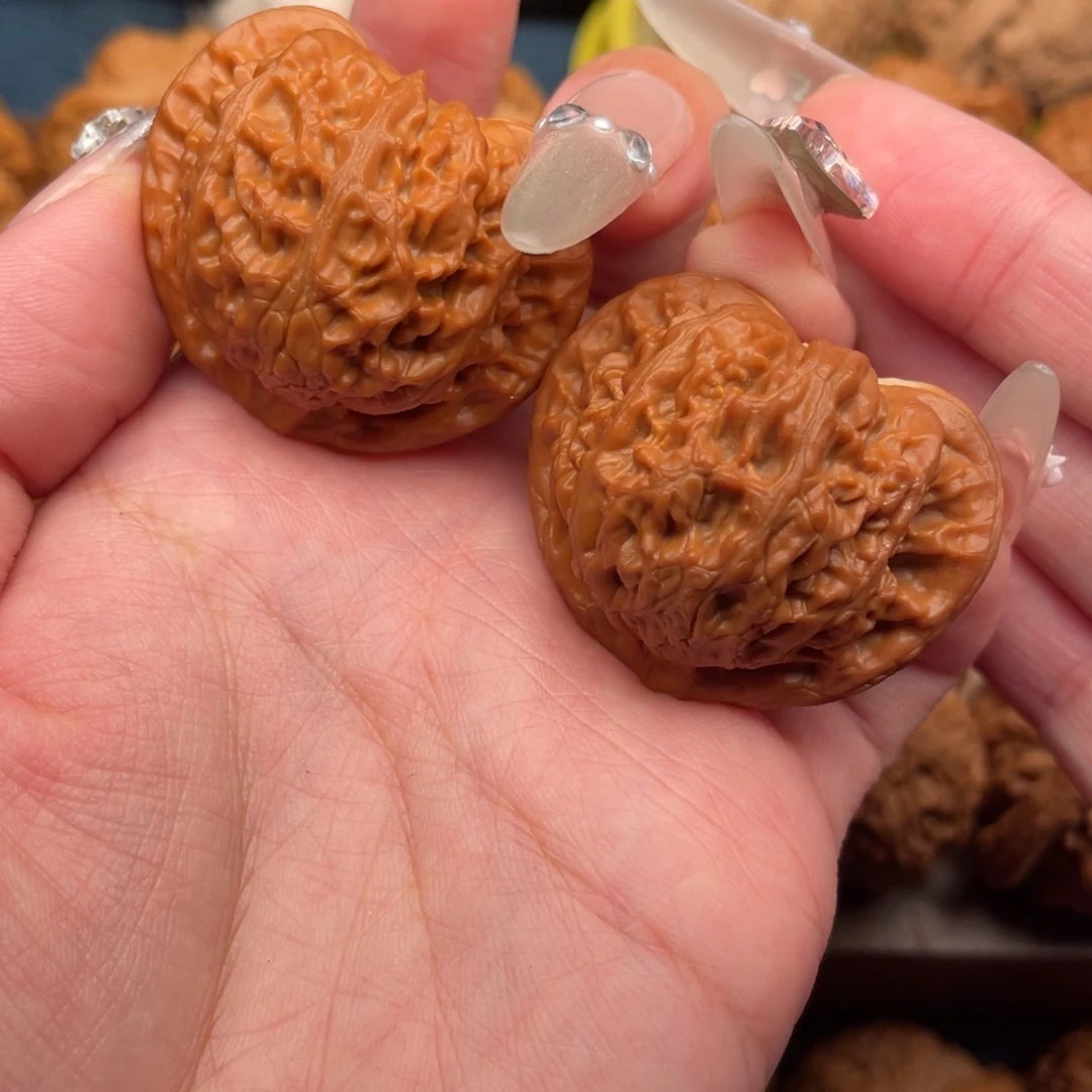 把件文玩核桃全品，红皮桃心宫灯39精配