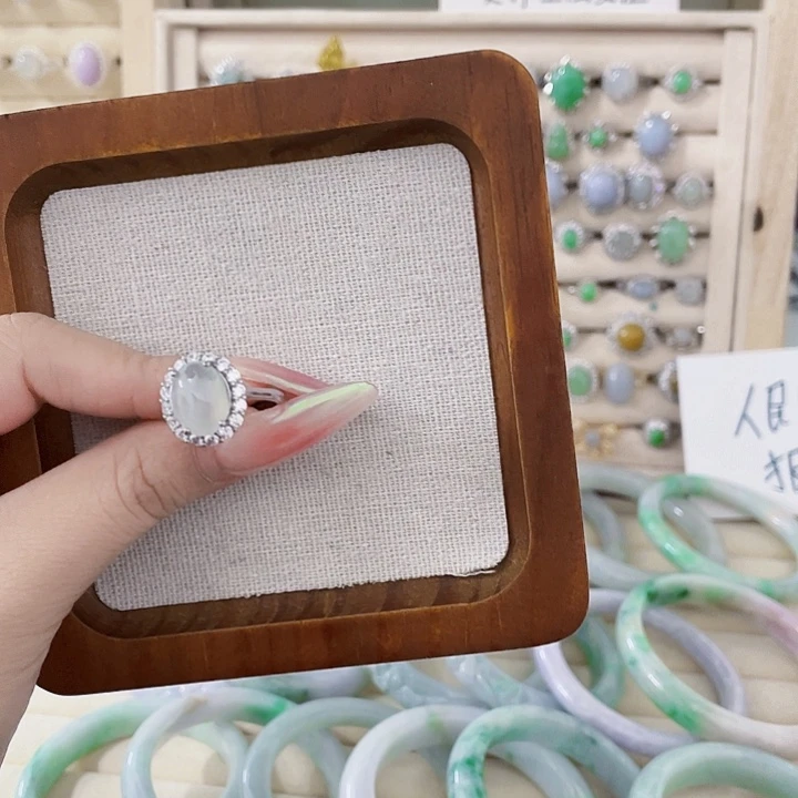 翡翠未镶嵌颈饰天然翡翠Ａ货