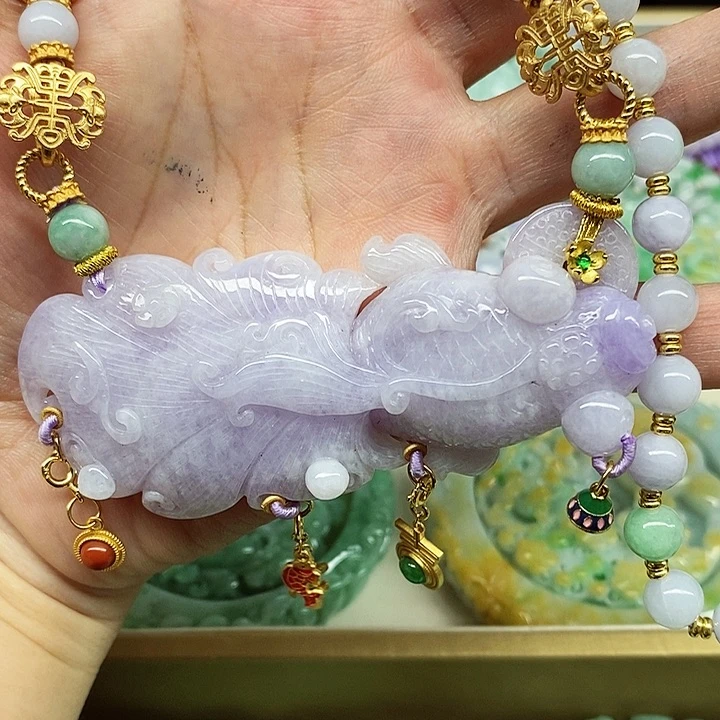 翡翠颈饰未镶嵌翡翠吊坠