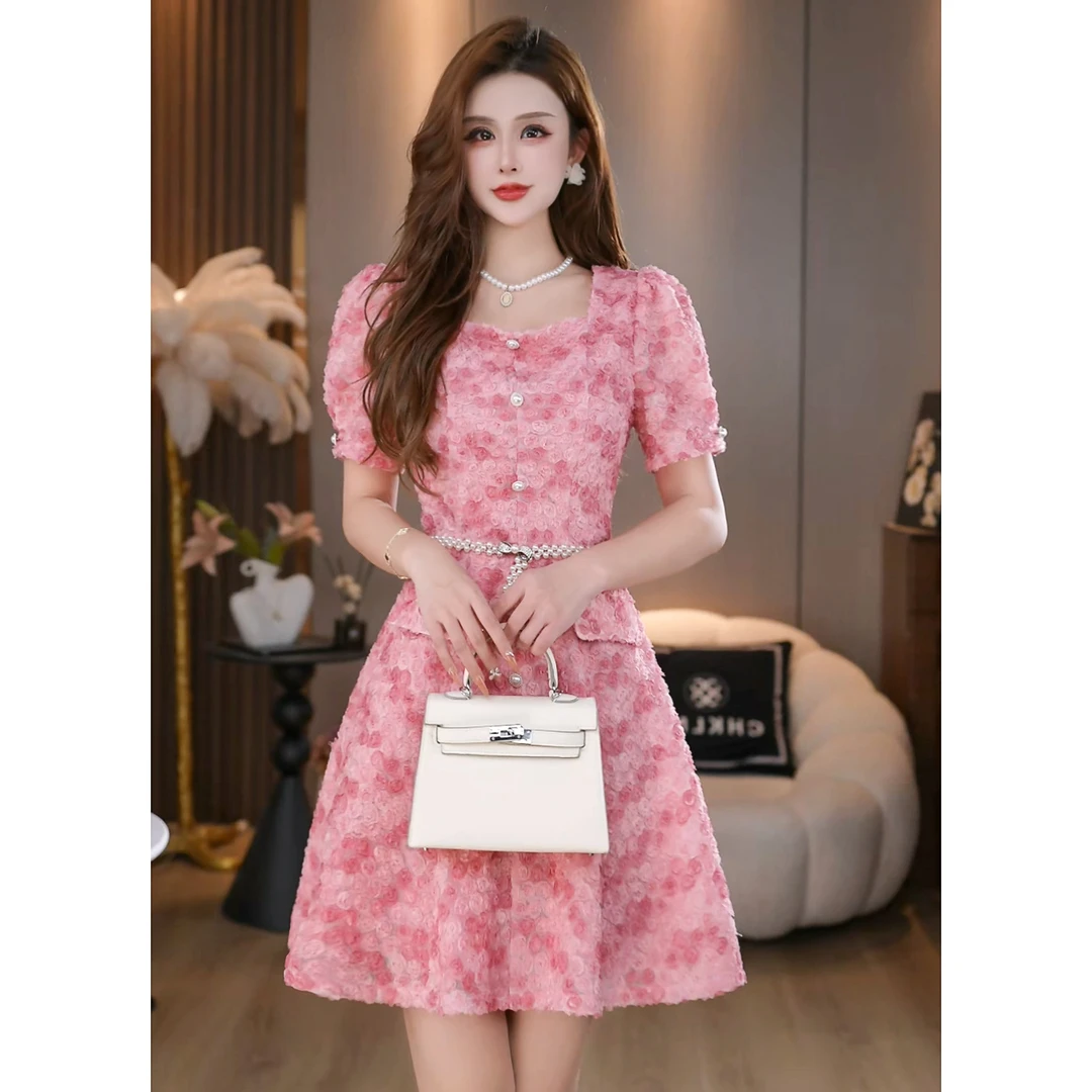 【曼塔玫瑰】法式小香风重工玫瑰花方领收腰显瘦连衣裙 B5550