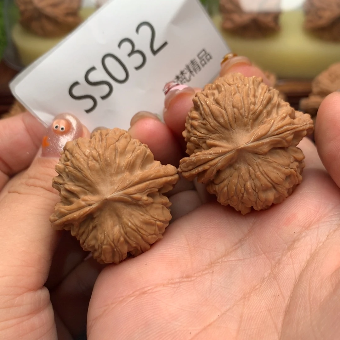 文玩核桃把件全品龙珠36