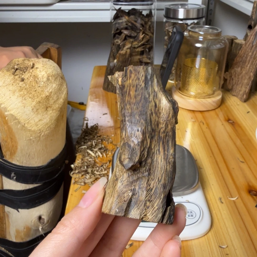 沉香白奇虫漏香18克