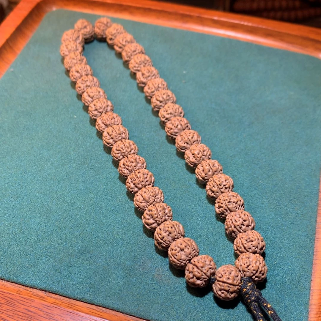 金刚菩提手串凹底梅花11.3mm