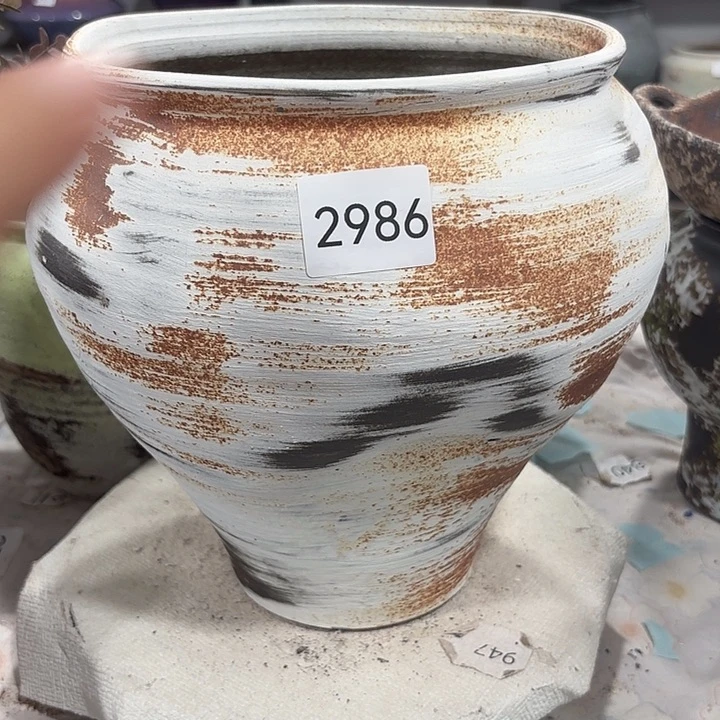 摆件高25，内口19，有孔2986