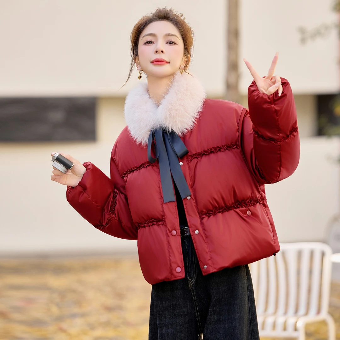 红色木耳边拼接短款羽绒服女2025冬新款小个子设计感白鸭绒外套潮
