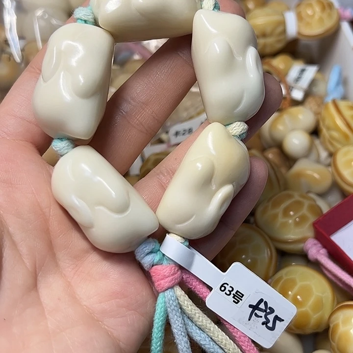 吊坠菩提根/象牙果K35 特价瑕疵款手持不退不换 63 号