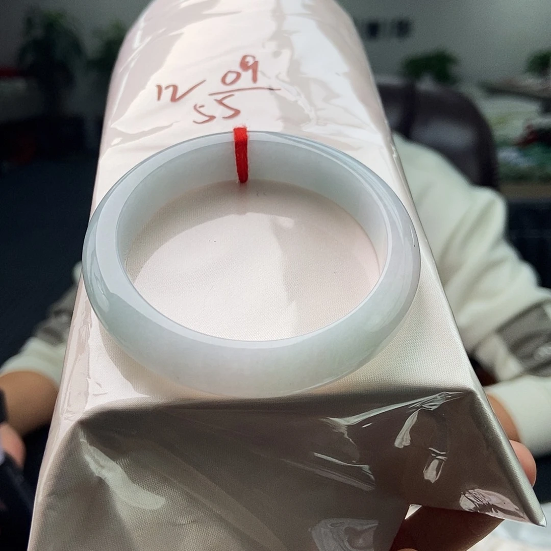 翡翠未镶嵌手镯拍一发一