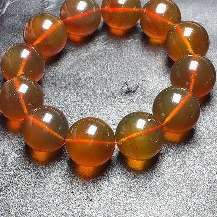 琥珀未镶嵌裸石85