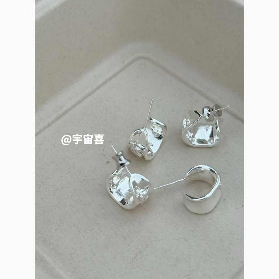 铜合金耳饰 【小树林曲面c字迷你耳钉耳圈银色】