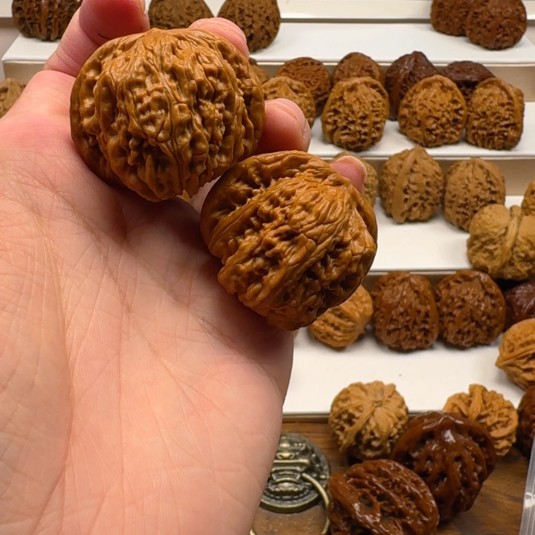 文玩核桃吊坠楼子