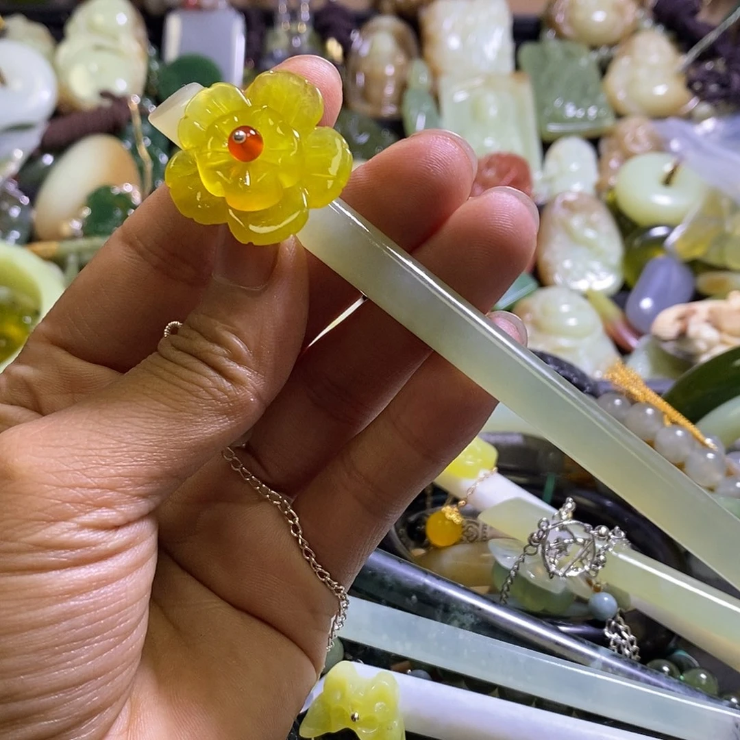未镶嵌岫玉手镯发簪