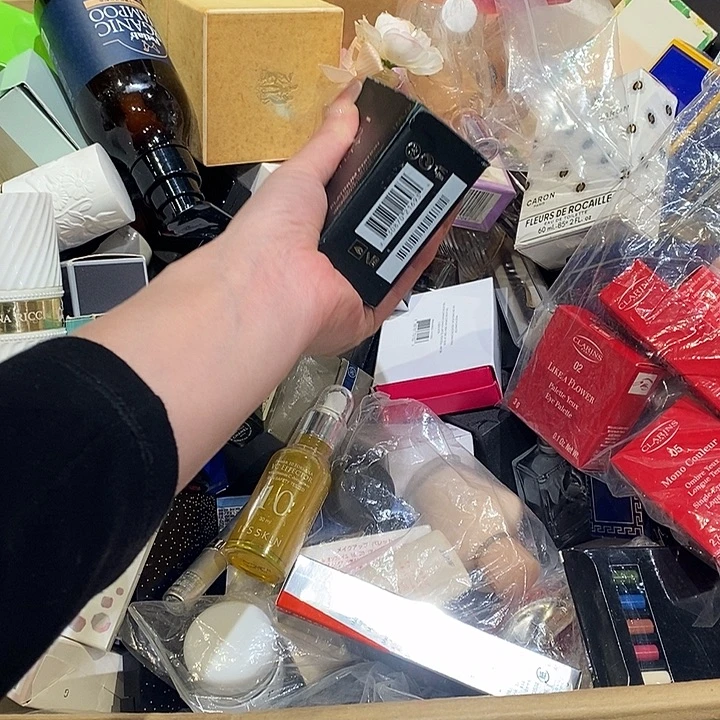 草****花岗石铁合金香水沐浴露持久留