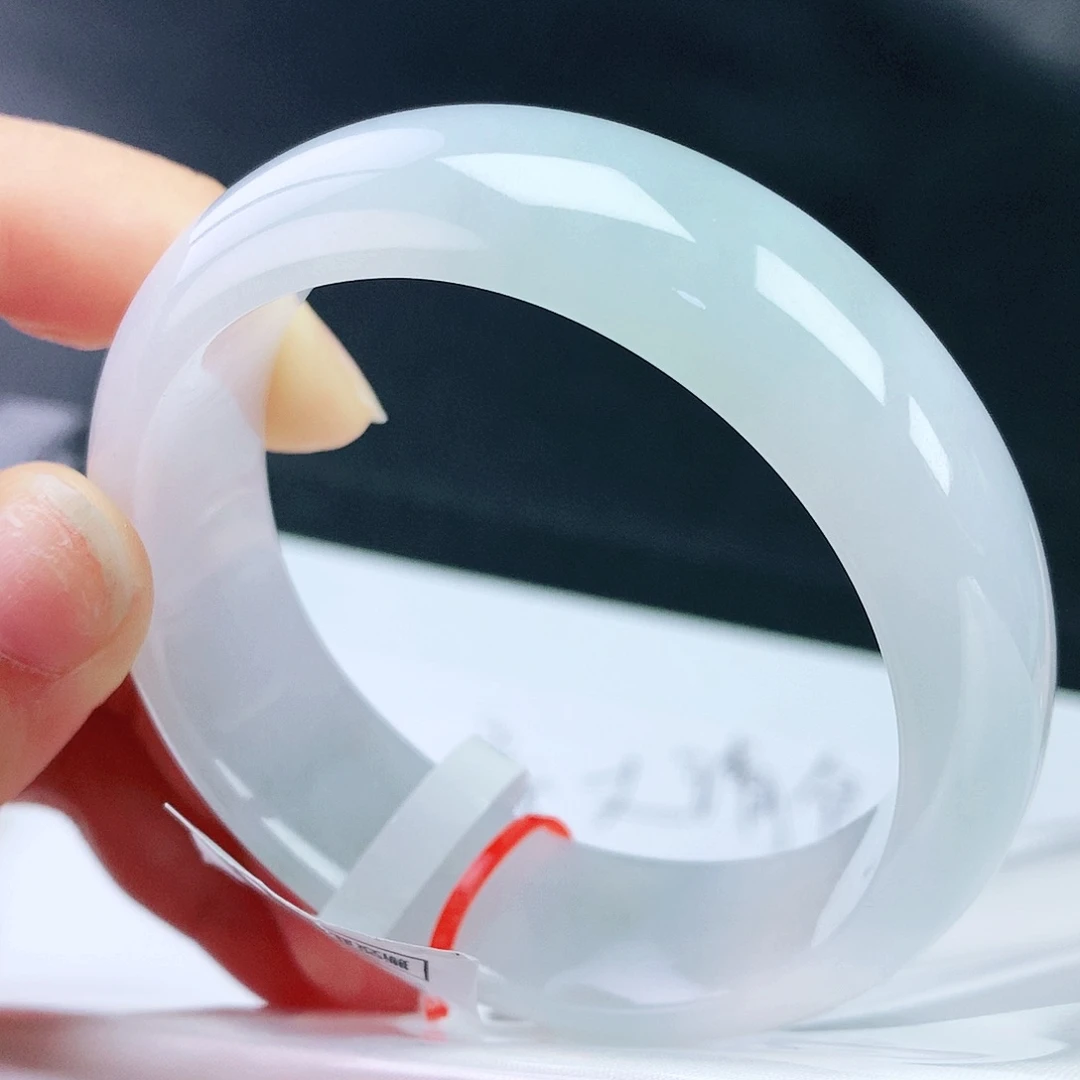 未镶嵌手镯翡翠56轮胎