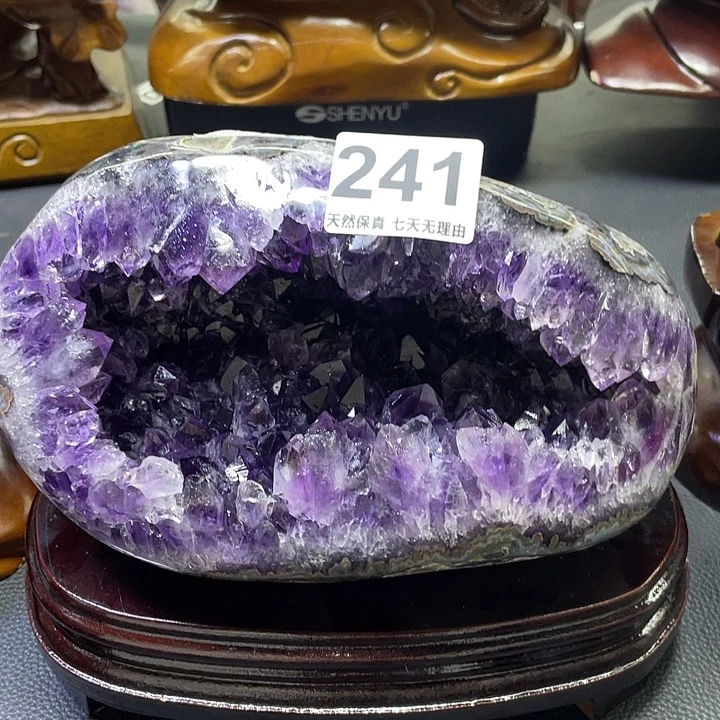 未镶嵌水晶大型摆件（非配饰）