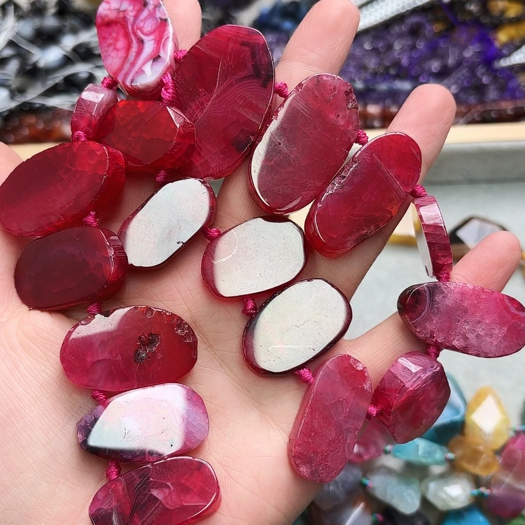 C***贝玛瑙/玉髓未镶嵌珠宝半成品玛瑙