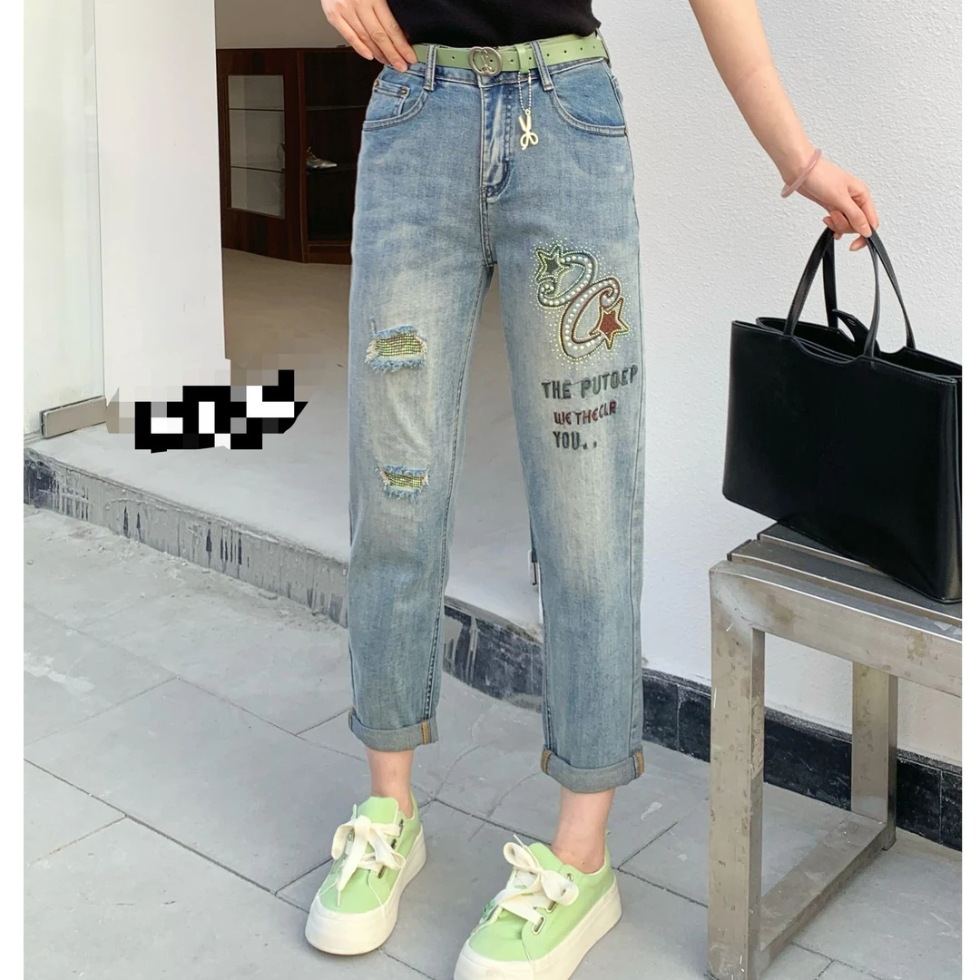 小施家韩版高货重工闪钻假破刺绣水洗高弹显瘦显高牛仔裤63068