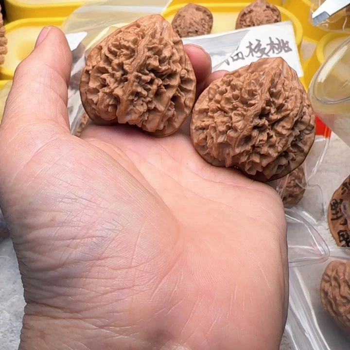 文玩核桃吊坠白**仕43壮元冠有修