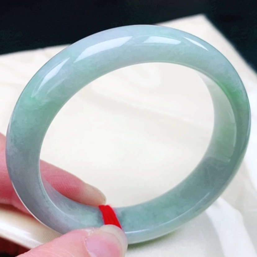 【闪购商品】翡翠手镯未镶嵌54贵妃