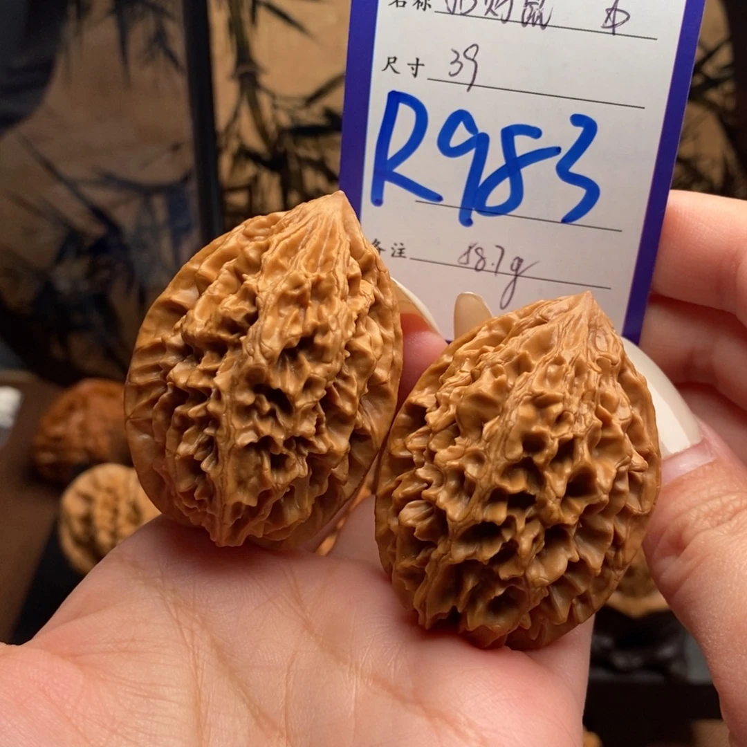 文玩核桃把件招财鼠39