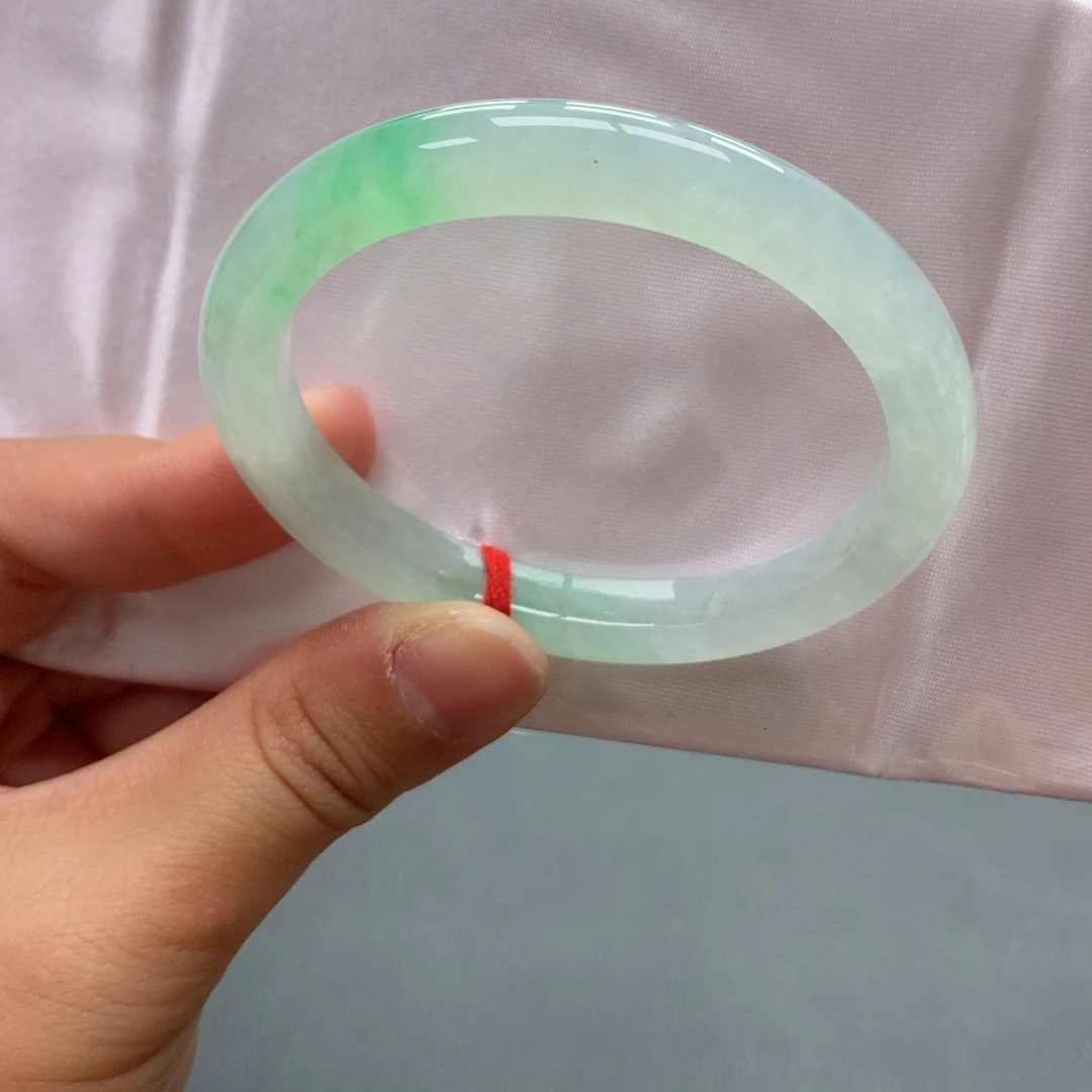 翡翠未镶嵌手镯34号52+贵妃冰阳绿颜值高