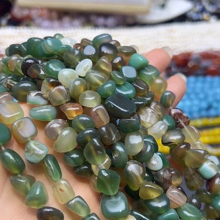 玛瑙/玉髓未镶嵌珠宝半成品T497  5-10m天然绿玛瑙随形一条