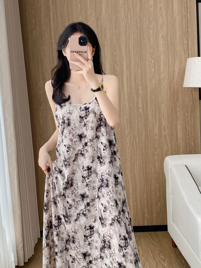 2025新款水墨蝴蝶碎花夏季女士宽松连衣裙韩版印花大码吊带连衣裙