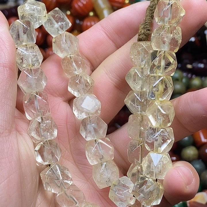 未镶嵌颈饰玛瑙/玉髓