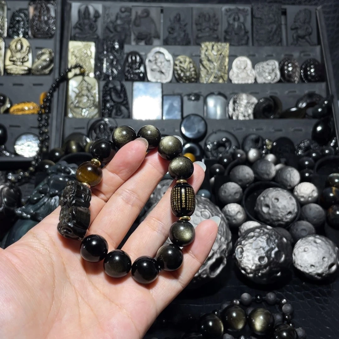 欣***儿黑曜岩未镶嵌珠宝奇石