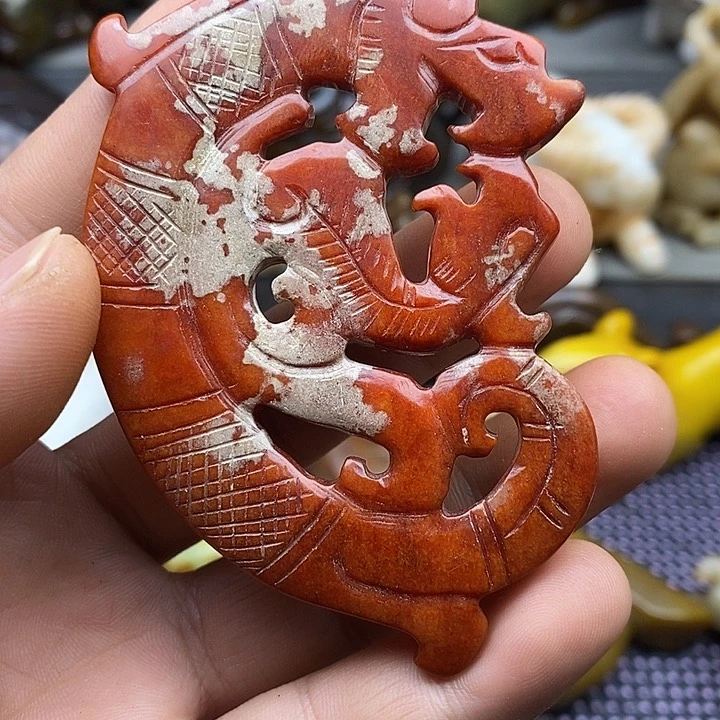 未镶嵌蛇纹石玉颈饰