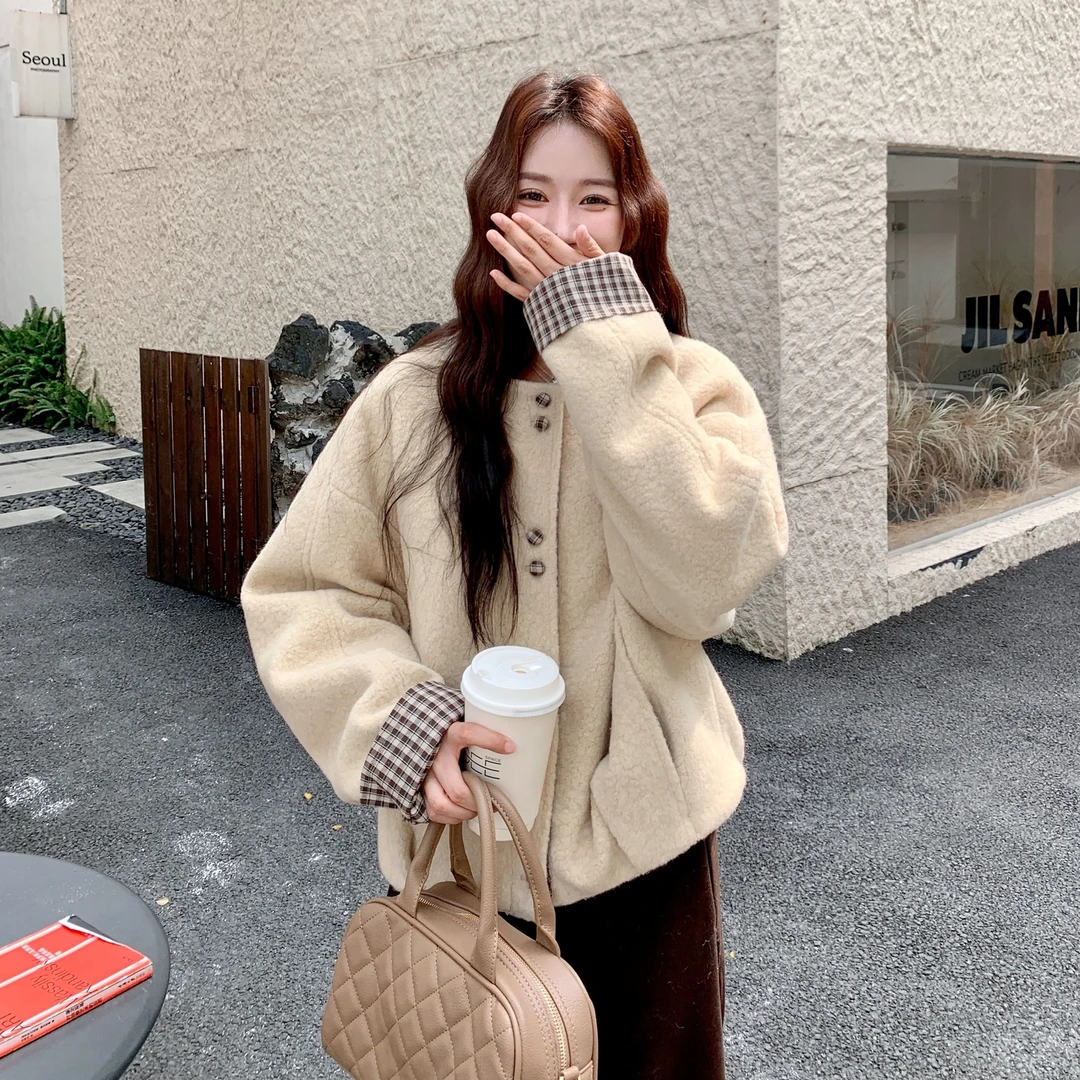 格纹撞色拼接羊羔毛外套女2025冬季新款韩系减龄洋气穿搭皮毛一体