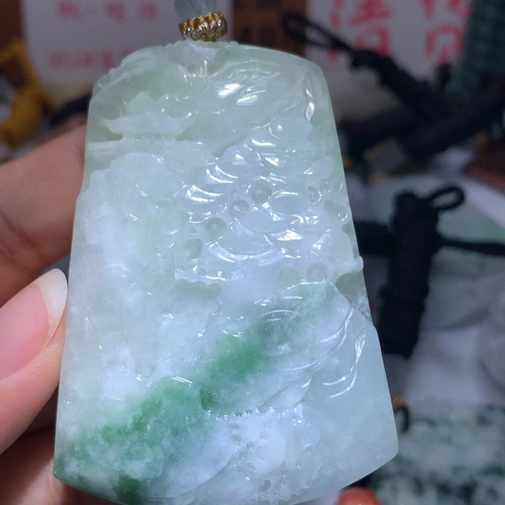 翡翠未镶嵌颈饰保真天然A货翡翠