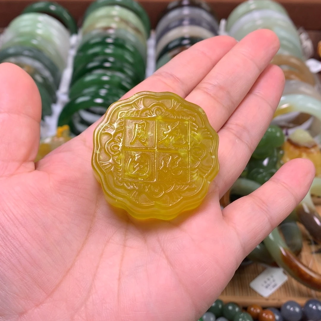 香***）岫玉未镶嵌手把件月饼