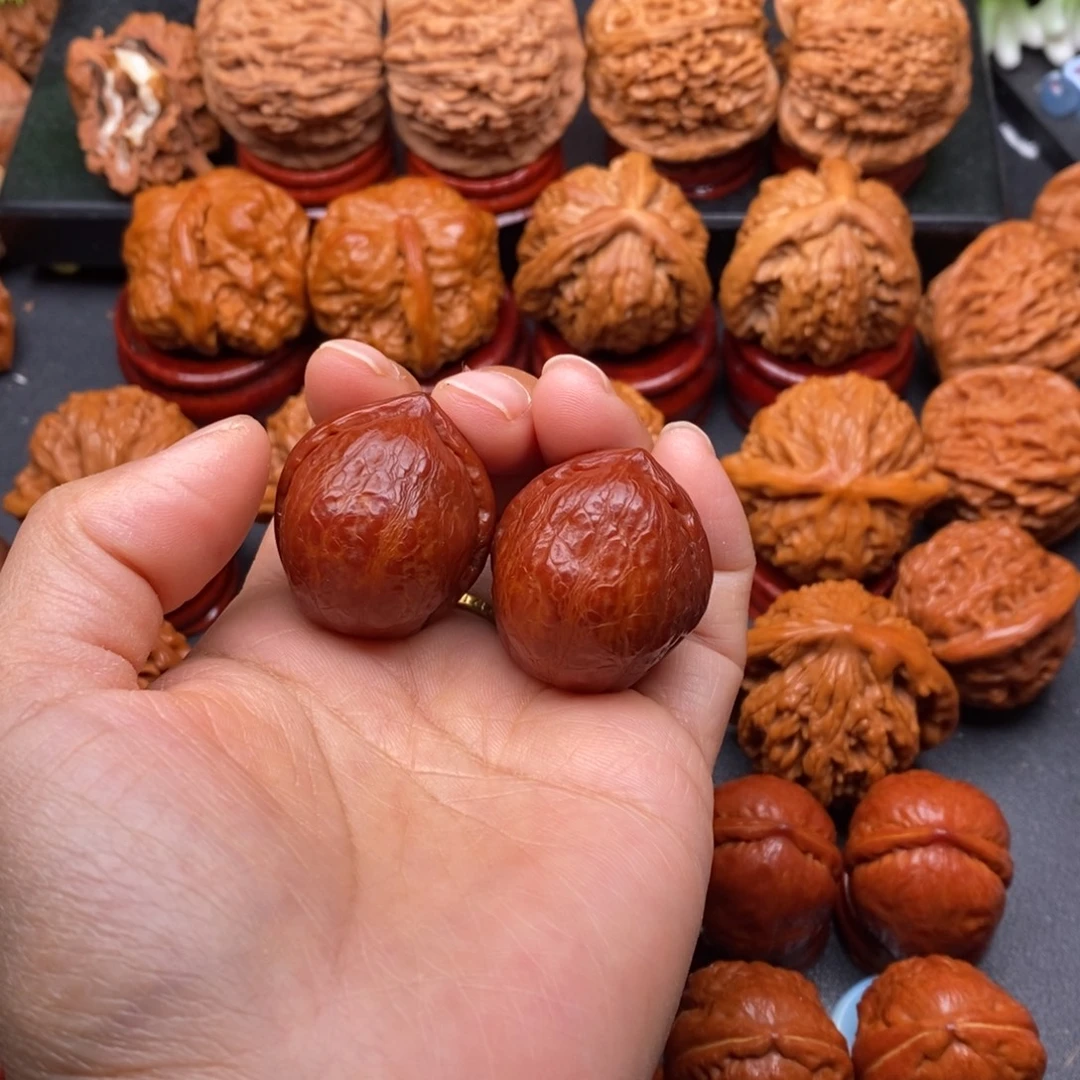 文玩核桃把件貔貅