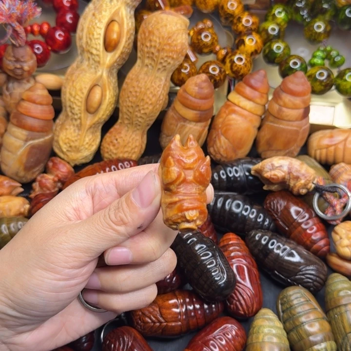 松木琥珀木文玩把件