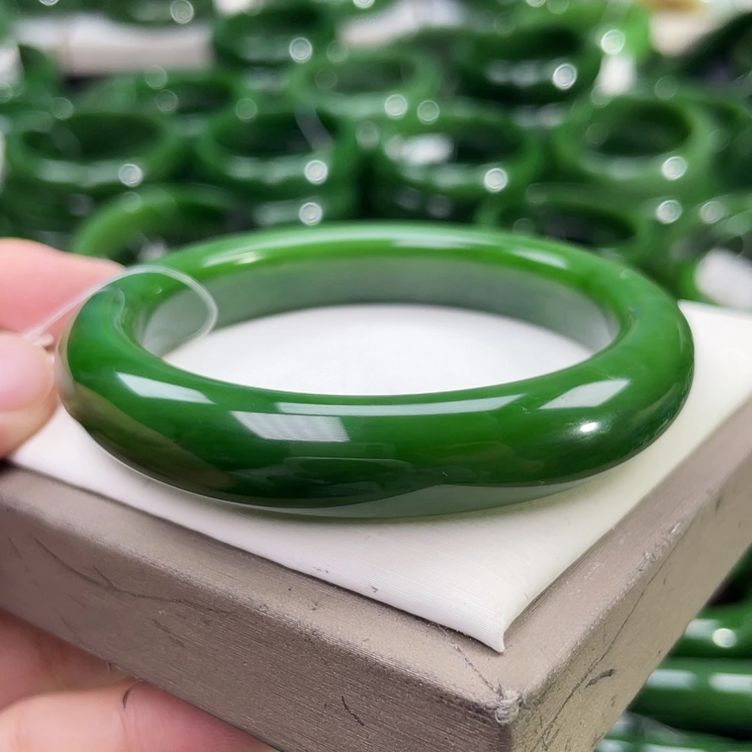 未镶嵌手镯和田玉（碧玉）